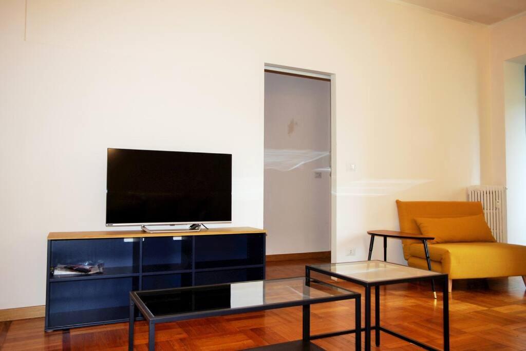 Splendido Appartamento A Pagano Milan Bagian luar foto